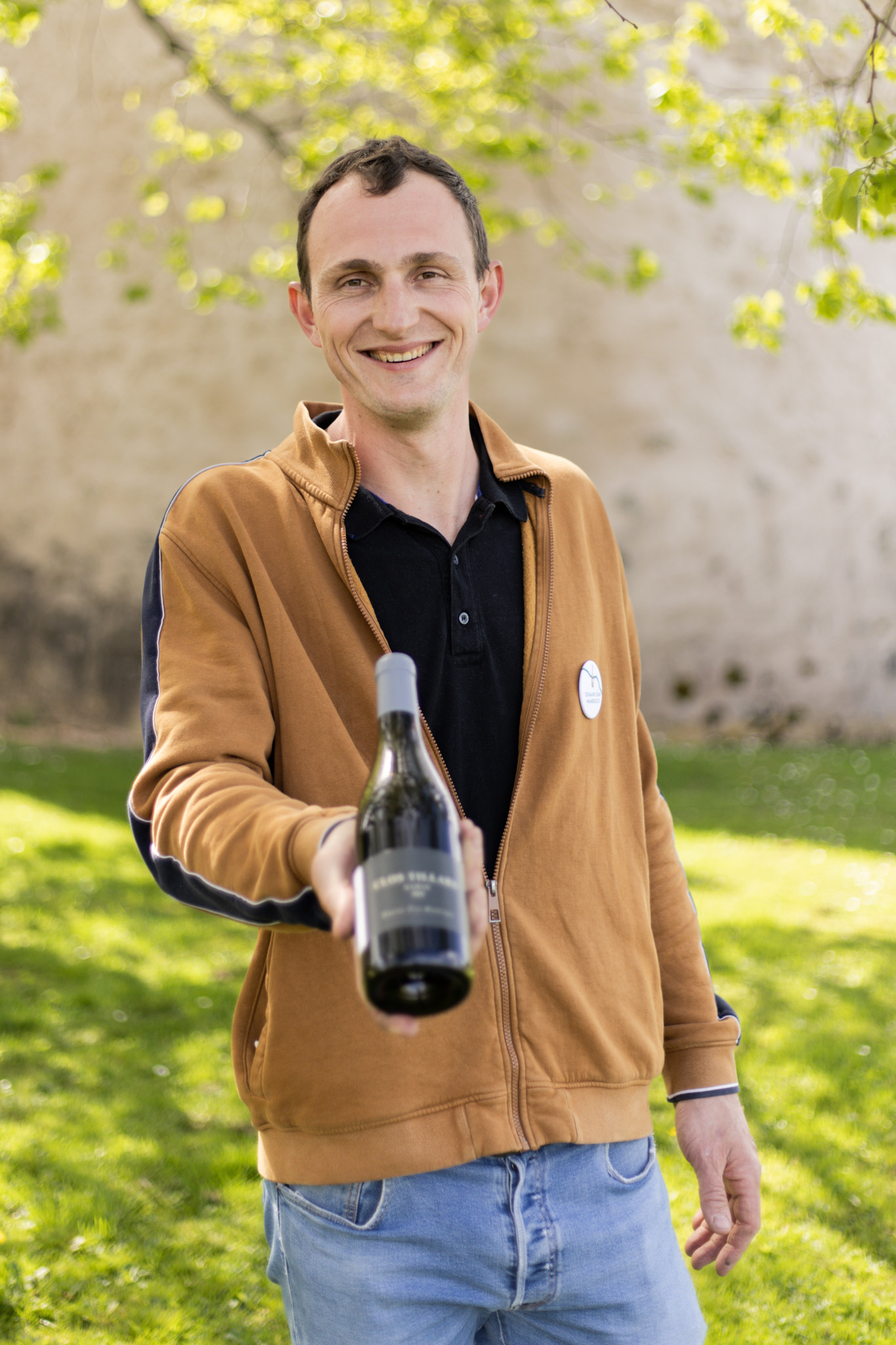 Agence de communication vin Lyon Photographe vin / vidéaste vin - Lyon Communication domaine viticole - Lyon Community manager vin / réseaux sociaux vin - Lyon Agence communication gastronomie / restaurant - Lyon Identité visuelle domaine viticole